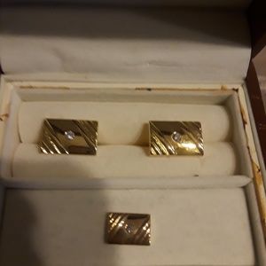 Geoffrey Beene cufflinks and tie Pin
